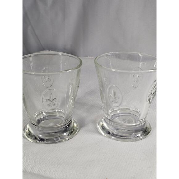 Fleur-de-Lis Embossed Clear Glasses - Set of 2 - Picture 2 of 8